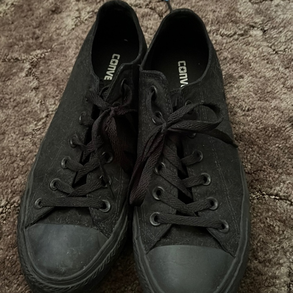 Black Low Converse